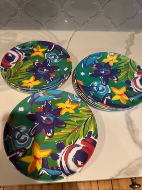 Vibrant Tropical Floral Salad Plates - Green